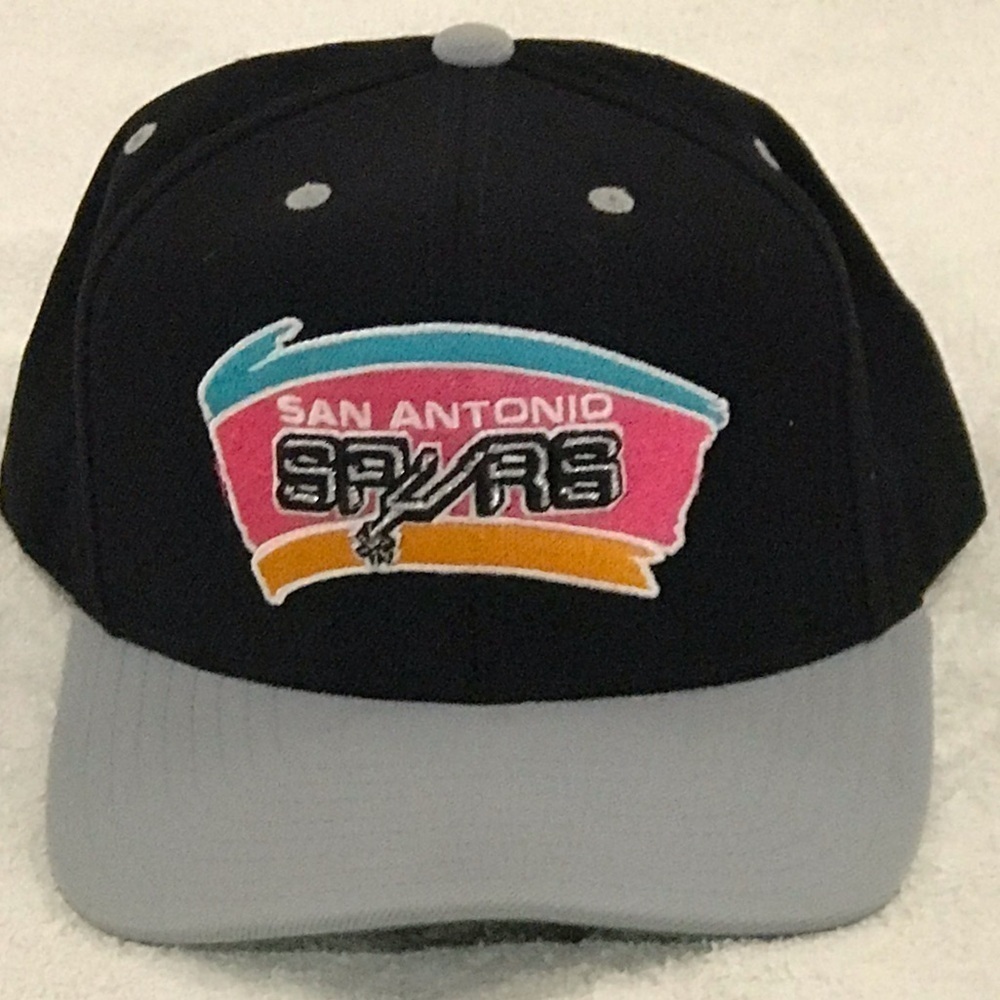 Adidas NBA San Antonio Spurs Adjustable Snap Back Basketball Cap